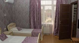 Гостиница Guest House Кameta Адлер Стандартный четырехместный номер-4